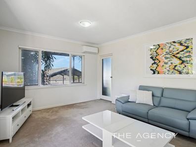 1/42 Kinsella Street, Joondanna WA 6060
