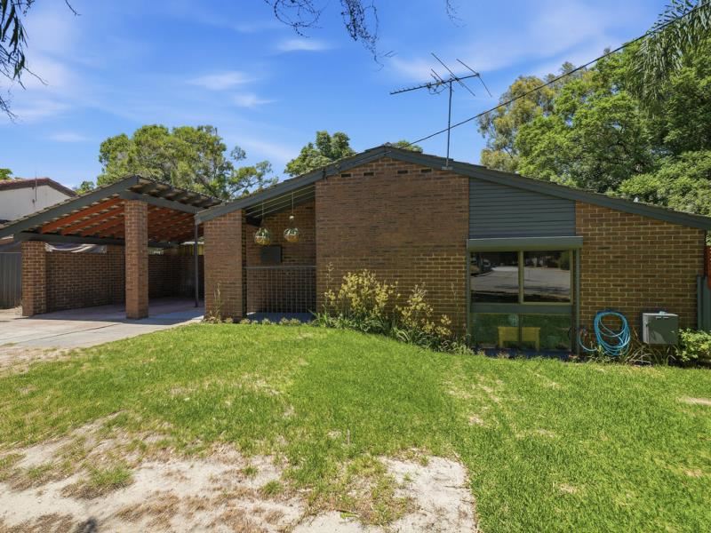 5 Mahonia Way, Forrestfield WA 6058