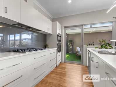 27 Gutmann Parkway, Dalyellup WA 6230