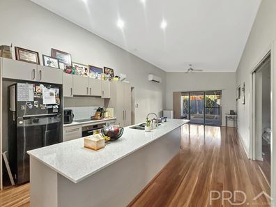 25 Mujira Ramble, Baynton WA 6714