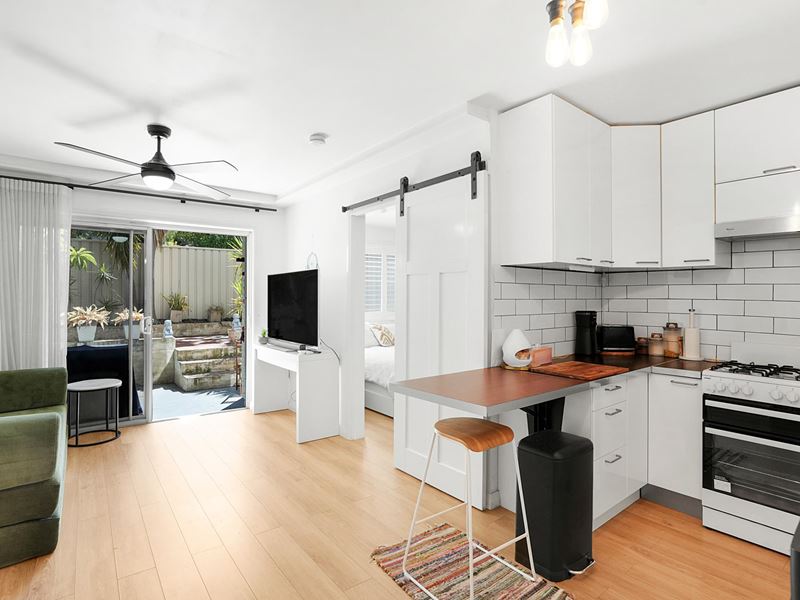 2/209 Walcott Street, North Perth WA 6006