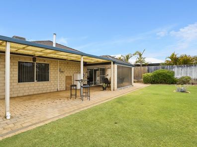 6 Blendon Avenue, Ellenbrook WA 6069