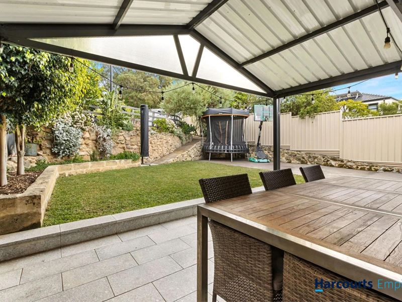 289 Huntriss Road, Doubleview WA 6018
