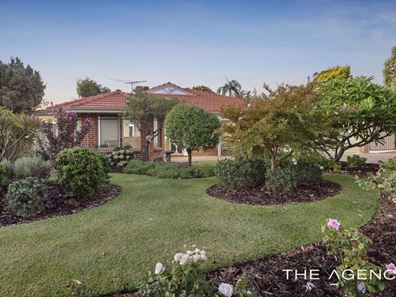1 Acer Court, Forrestfield WA 6058