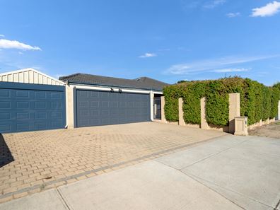 92 Lauterbach Drive, Gosnells WA 6110
