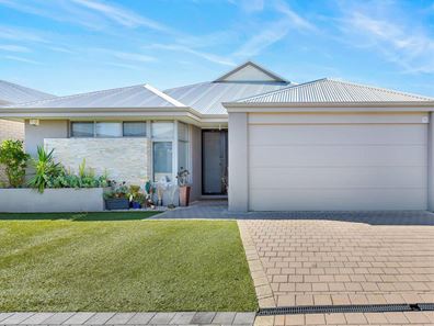 15 Plumosa Avenue, Beeliar WA 6164
