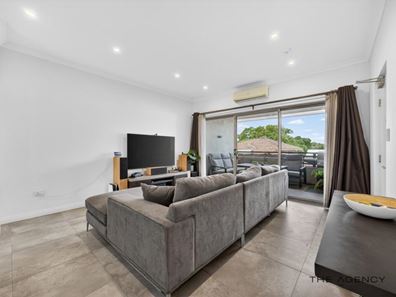 8/228 Surrey Road, Kewdale WA 6105