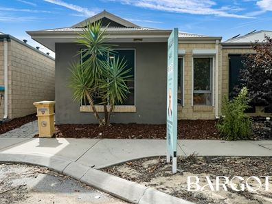 17 Montana Crescent, Dayton WA 6055
