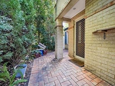 1/101 Birdwood Street, Innaloo WA 6018