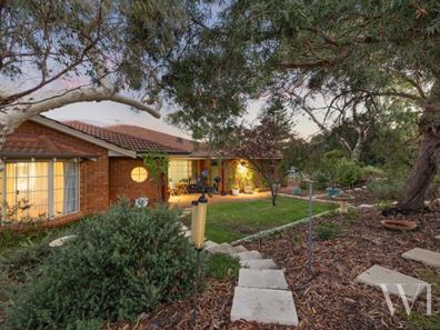 21 Robertson Road, Kardinya WA 6163