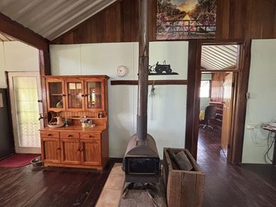 9469 Koorda-Bullfinch Rd, Lake Brown WA 6479