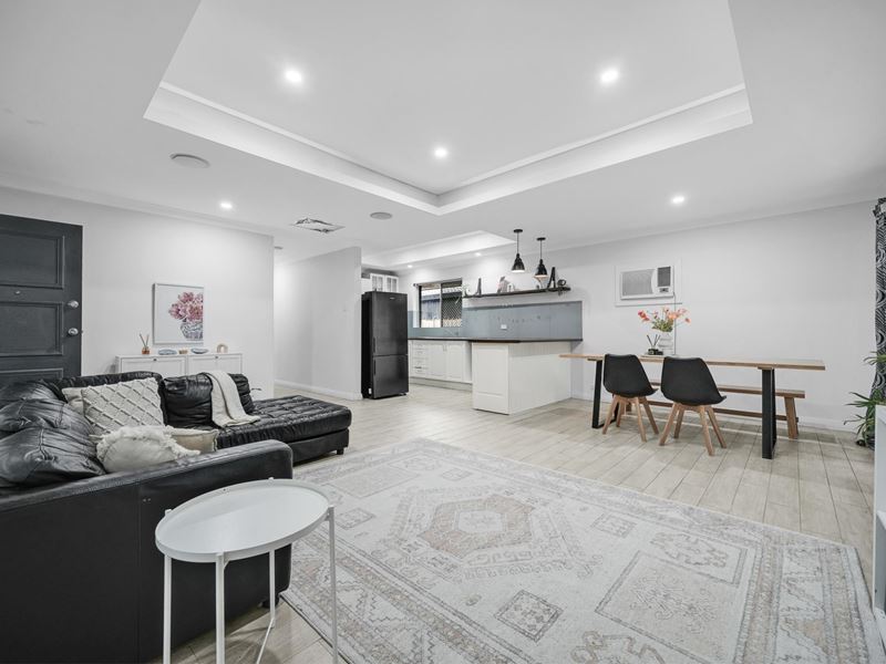 29 Woburn Way, Kelmscott WA 6111
