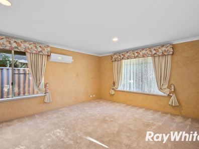 8A Crowthorn Cross, Erskine WA 6210