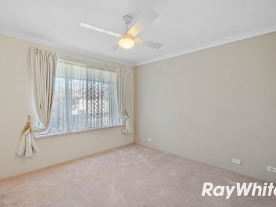 8A Crowthorn Cross, Erskine WA 6210