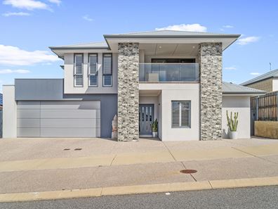 65 Torwood Edge, Halls Head WA 6210