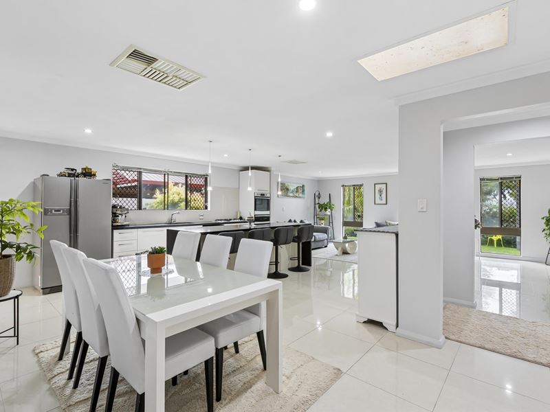 40 Groyder Way, Padbury WA 6025