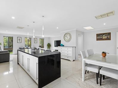 40 Groyder Way, Padbury WA 6025