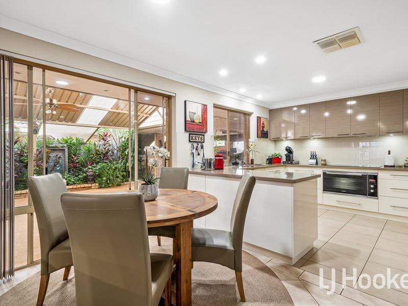 37 Knightsbridge Way, Thornlie WA 6108