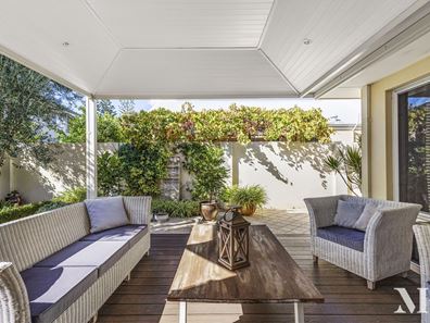 6 Chipperfield Court, Mosman Park WA 6012