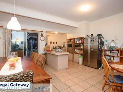 18 Kanani Drive, Canning Vale WA 6155