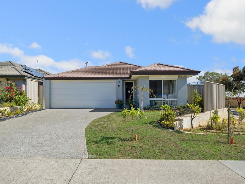 29 Gloster Loop, Brookdale WA 6112