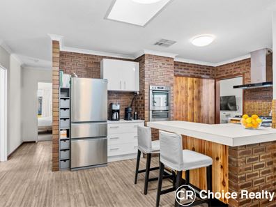 4 Bryne Place, Leeming WA 6149