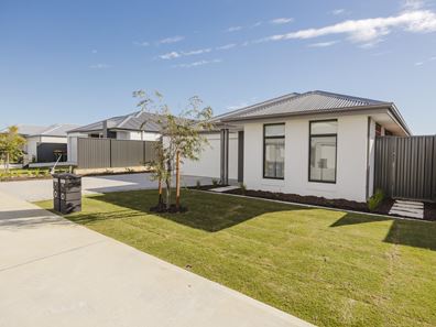 11a Dharug Street, Yanchep WA 6035