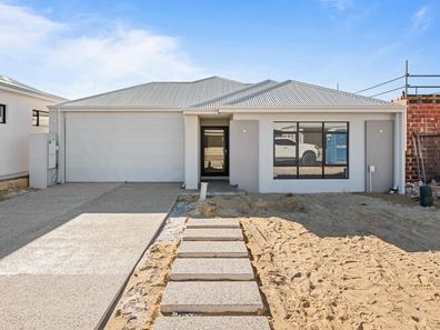 21 Currawong Loop, Treeby WA 6164