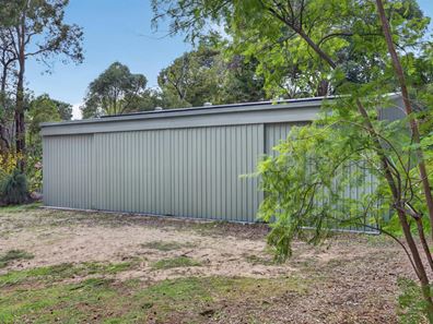 229 Peet Road, Roleystone WA 6111