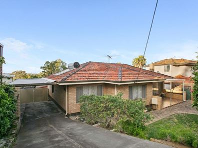 32 Coleman Way, Karrinyup WA 6018