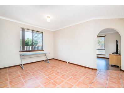 686b Karrinyup Road, Stirling WA 6021