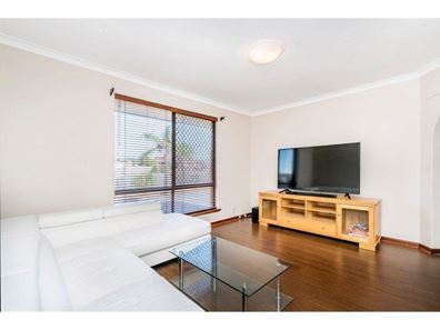 686b Karrinyup Road, Stirling WA 6021