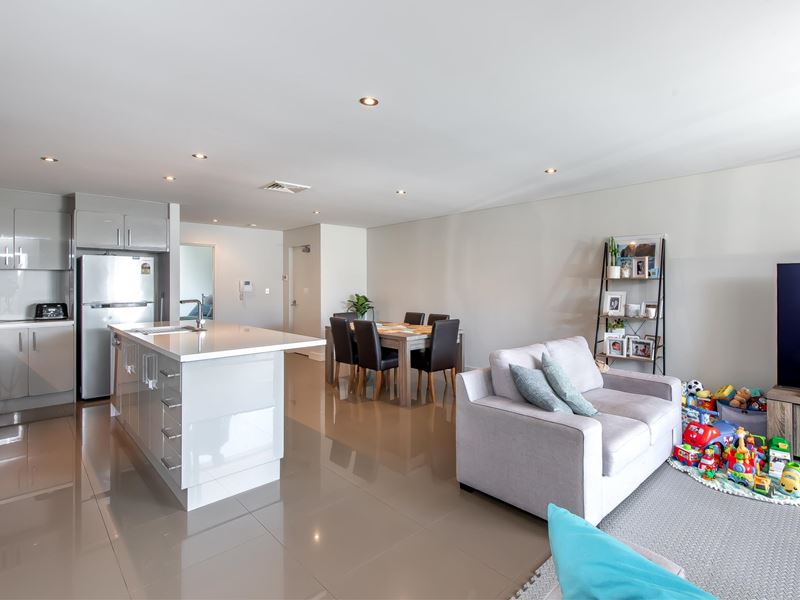 8/103 Flora Tce, North Beach WA 6020