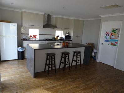 9 Viewpoint Mews, Drummond Cove WA 6532