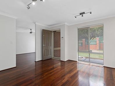1/18 Hubert Road, Maylands WA 6051