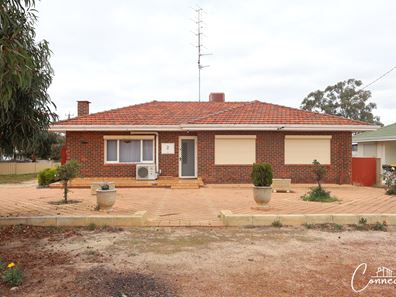 2 Avon Street, Quairading WA 6383
