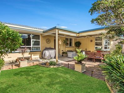 13 Hydra Close, Rockingham WA 6168