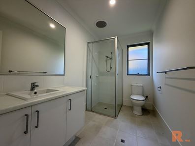 5/22 Old Pinjarra Road, Greenfields WA 6210