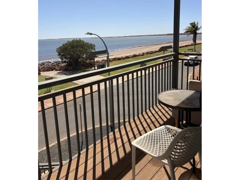 6/9 First Avenue, Onslow