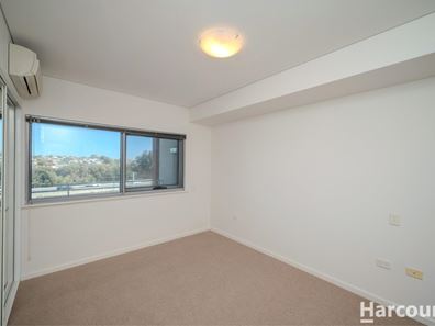 46/10 Roebuck Drive, Salter Point WA 6152