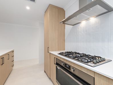 9 Kew Street, Wellard WA 6170