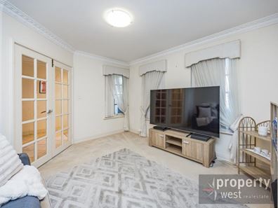 230 Lakeside Drive, Joondalup WA 6027