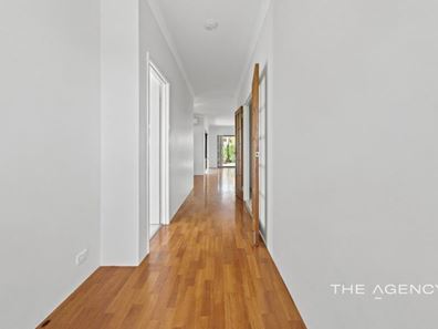 10 Nautical Lookout, Glenfield WA 6532