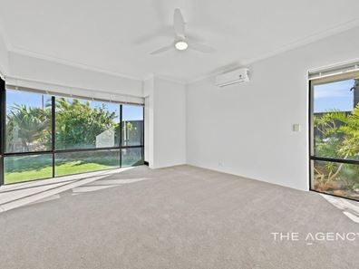 10 Nautical Lookout, Glenfield WA 6532