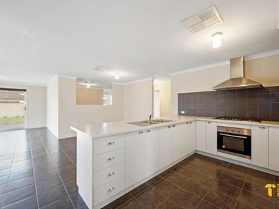 87 Centennial Ave, Bertram WA 6167