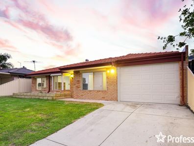 18 Emperor Close, Seville Grove WA 6112