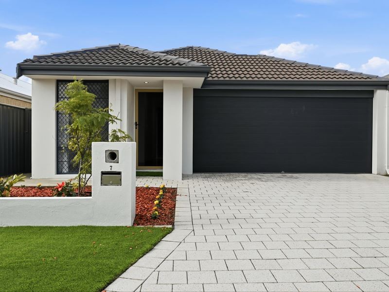 7 Ernest Way, Hilbert WA 6112