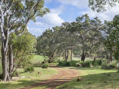 155 Eagle Bay Road, Naturaliste WA 6281