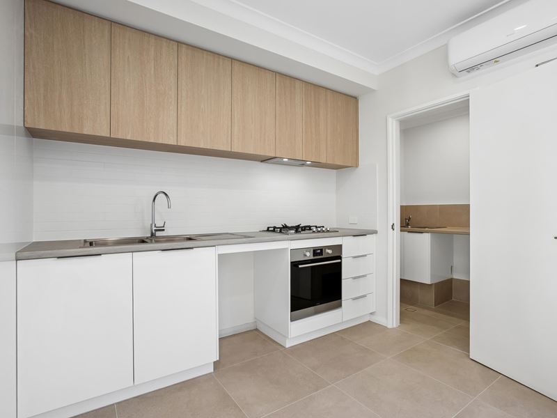5 Newark Way, Orelia