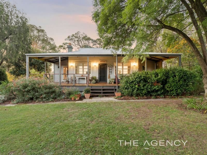 1825 Jacoby Street, Mundaring WA 6073